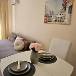 Appartement Near The Sea With Parking Primorsko