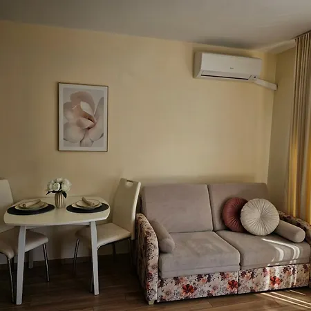 Near The Sea With Parking Appartement
