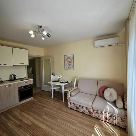 Apartment Near The Sea With Parking *