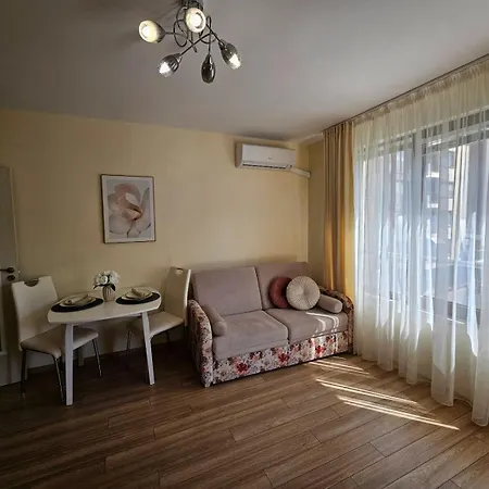 Apartman Near The Sea With Parking *