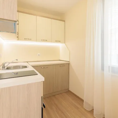 Near The Sea With Parking Apartment